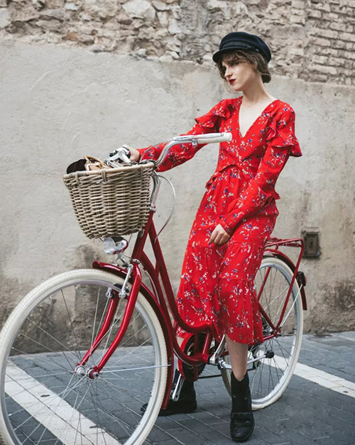 寒冬不怕狂風吹毀造型，報童帽就是你的時髦大招！