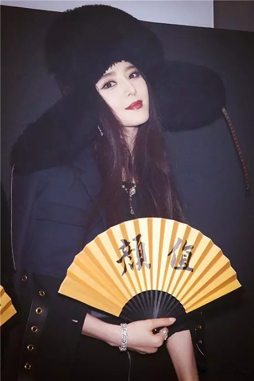 冬天帽子與發(fā)型怎么搭？保持不亂有絕招