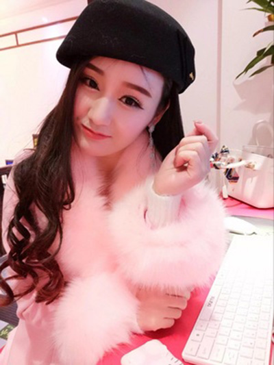 受不了，你的帽子太丑啦！