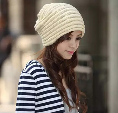 雪花飛舞，一頂帽子秒變女神