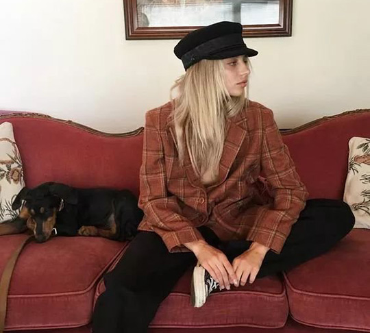 今年春季凹造型必備時(shí)尚帽子款 今年春季凹造型必備時(shí)尚帽子款